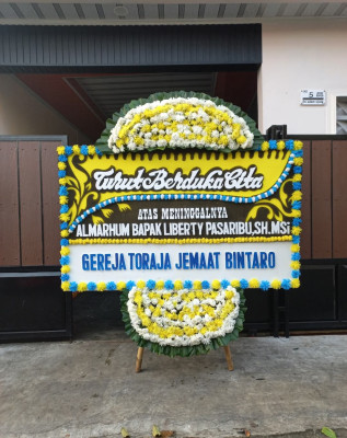 Papan Bunga Duka di Oksibil